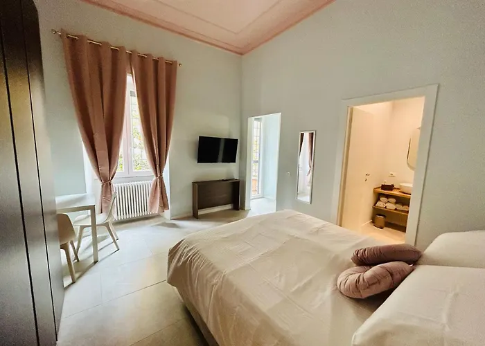 Guest house Aura 4*