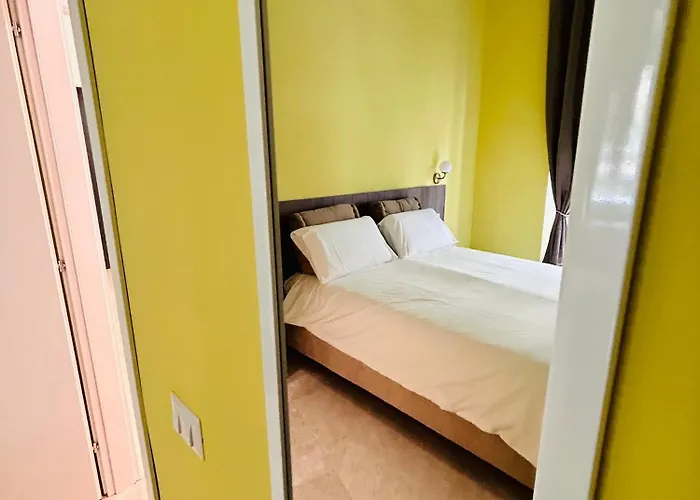 Aura Guest house 4*
