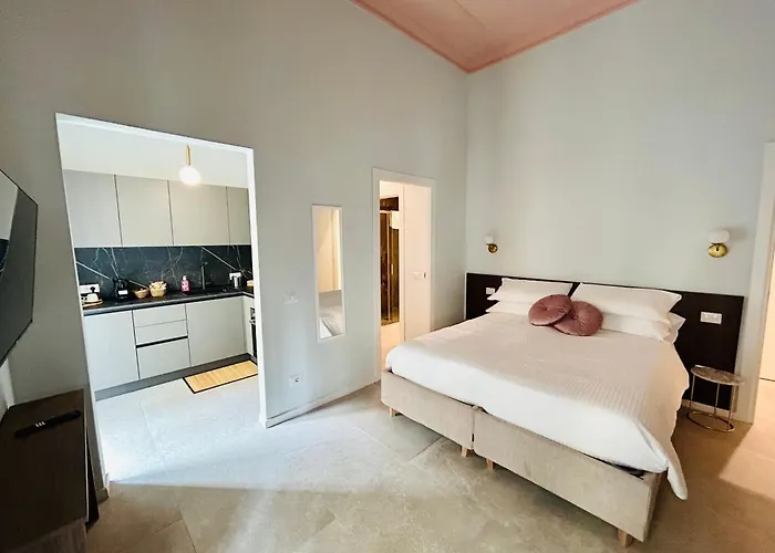 Aura Rome