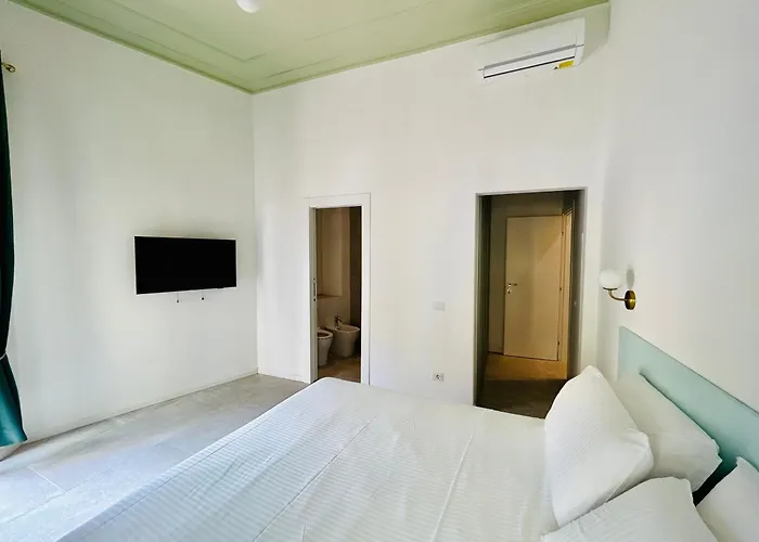 Aura Guest house 4*