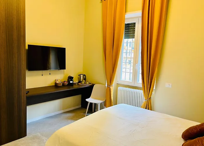 Aura 4* Rome