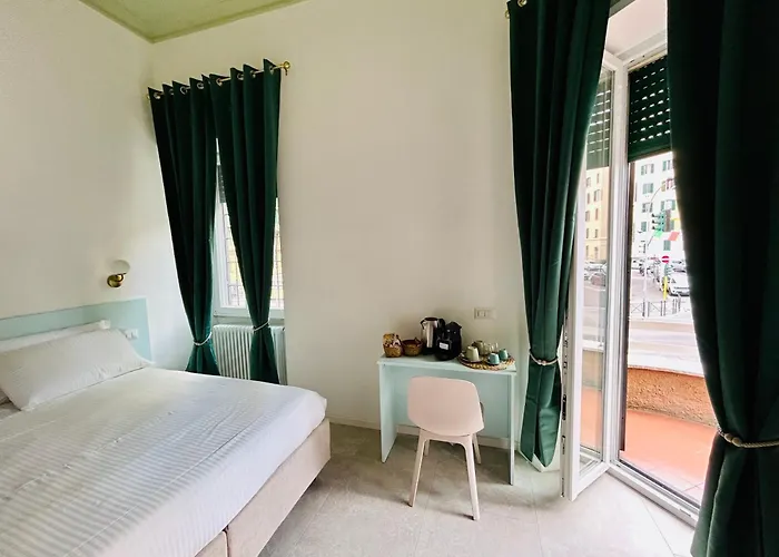 Aura Guest house
