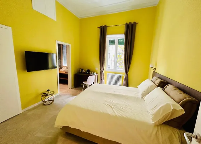 Guest house Aura 4*